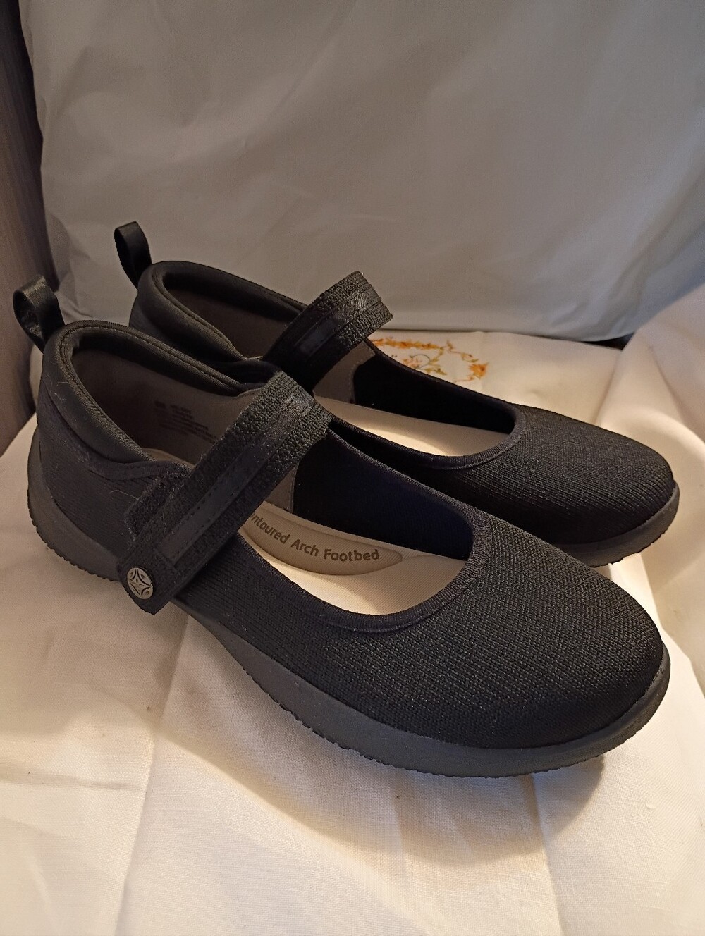 NWOT J Sport Melody Mary Jane Shoes Women’s Comfort Slip-On Adjustable Strap Sz6